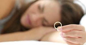 10 WAYS TO PREVENT FALLING INTO THE TRAP OF MARRIED MEN