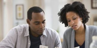 WAYS TO HANDLE MONEY IN MARRIAGE